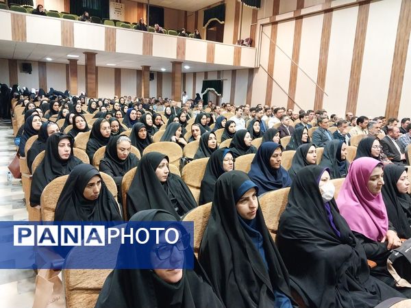 آیین بزرگداشت مقام معلم در شهرستان ابهر با حضور مسئولان استانی و شهرستانی
