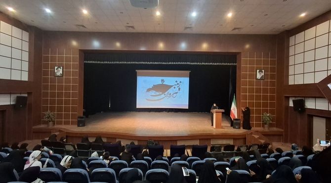 برگزاری همایش بزرگ اجتماع زینبی در شهرستان گرمسار 