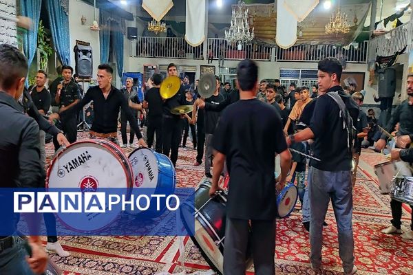 مراسم عزاداری آقا ابا عبدالله الحسین (ع) در شب عاشورا حسینی در شهر بار 