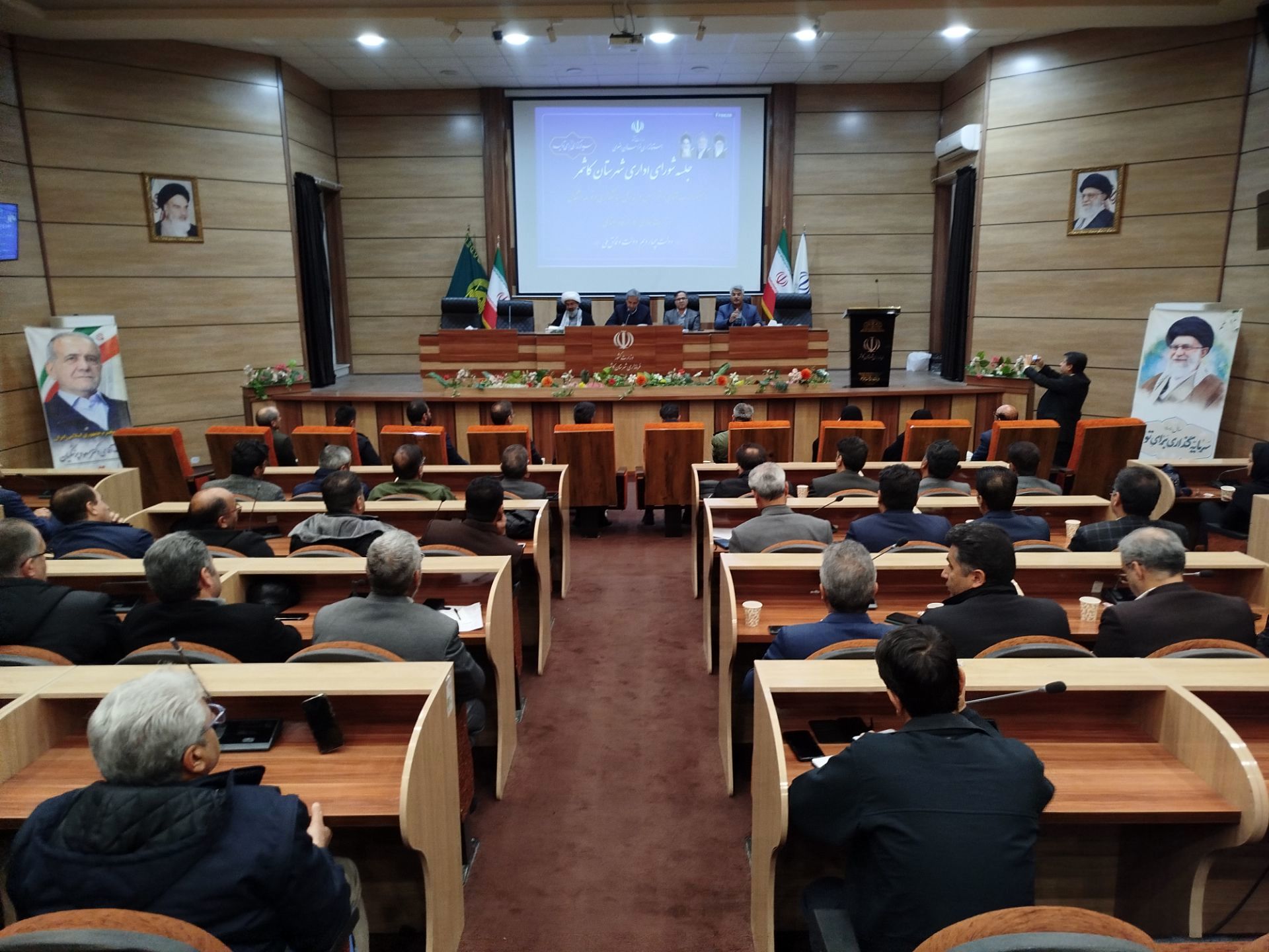 جلسه شورای اداری شهرستان کاشمر