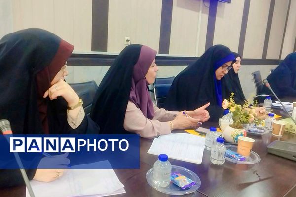 اولین جلسه شورای قرآن، عترت و نماز مدیریت آموزش و پرورش ناحیه سه شیراز