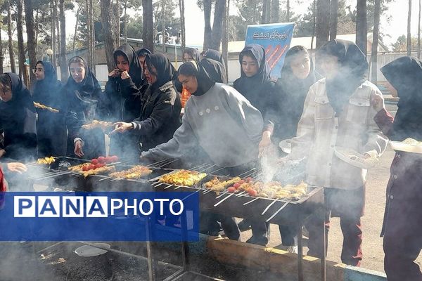 برگزاری اردو تمشک دختران  شهرستان شهریار