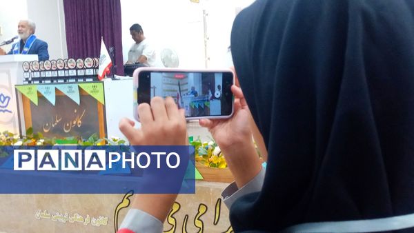 سازمان دانش آموزی خلیل‌آباد برای خبرنگاران پانا سنگ تمام گذاشت
