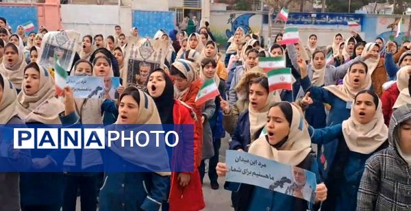 نواختن زنگ مقاومت در دبستان سمیه