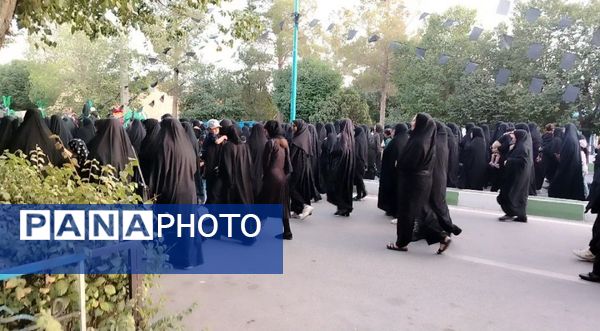 کاروانی که راهی سرزمین عشق شد