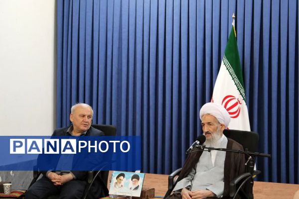 دیدار مدیران اجرایی مازندران با نماینده ولی‌ فقیه