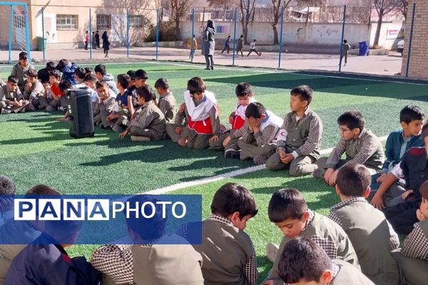 آموزش شرایط اضطراری و پناهگیری در دبستان باقرالعلوم فیروزکوه