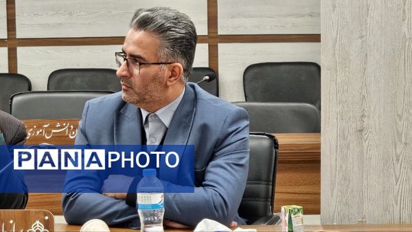 جلسه حوزه پرورشی گلستان با حضور معاونان و مدیران کل وزارت آموزش و پرورش