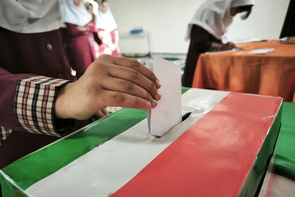 انتخابات شورای دانش آموزی در دبستان دخترانه شطیطه ۲