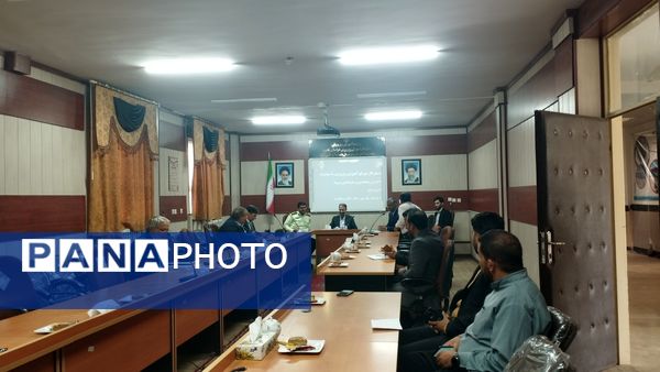 نشست شورای اداری آموزش و پرورش در خلیل آباد 