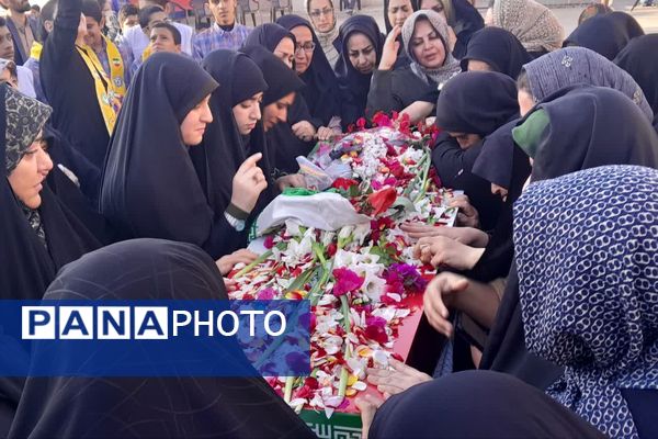 استقبال از شهید گمنام در دبیرستان معارف صدرا ولایت 