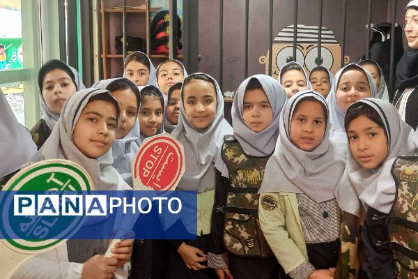 اولین اردوی آموزشی و تفریحی دانش‌آموزان آموزشگاه میمنت زین‌اوقلی در‌ شهر مشاغل