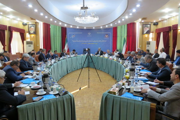 تأکید بر بودجه‌ریزی مبتنی بر عملکرد و پرداخت پاداش بازنشستگان ۱۴۰۳