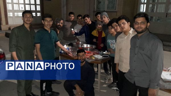 برپایی اردوی شبانه مقاومت در دبیرستان شهید بهشتی