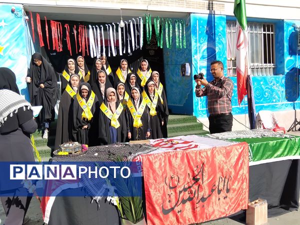 دبیرستان نجم میزبان پیکر یک شهید گمنام شد