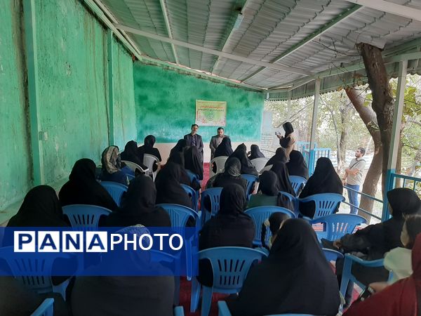 برگزاری دوره توانمندسازی دانش‌آموزان و والدین ناحیه 5 مشهد