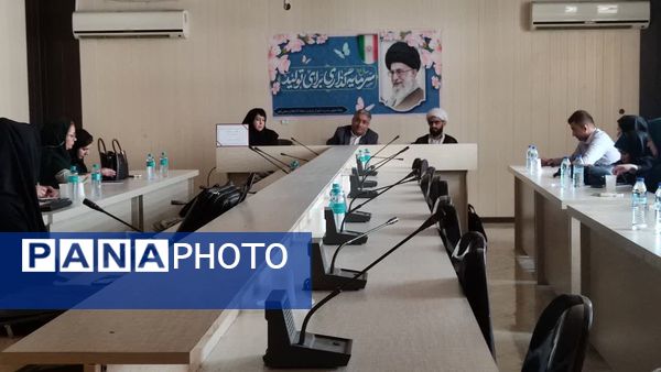 دوره توانمندسازی پرورشیان مدارس غیردولتی قشم