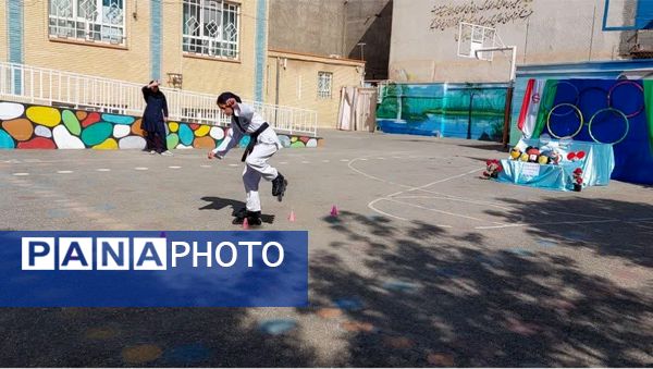هیجان و نشاط در المپیاد درون مدرسه‌ای دبیرستان اخوان کریمی قم