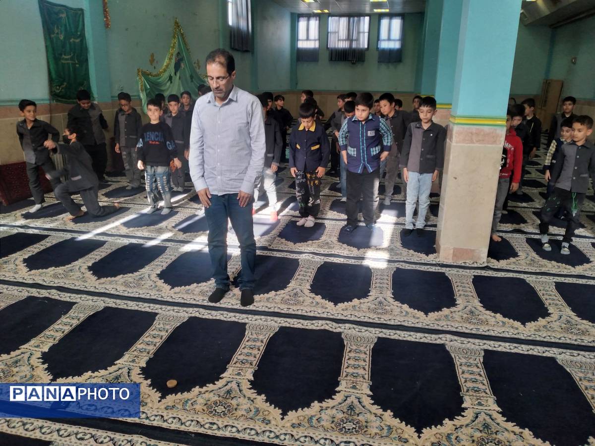 فریضه نماز جماعت مدرسه صاحب الزمان (عج) سفیدار