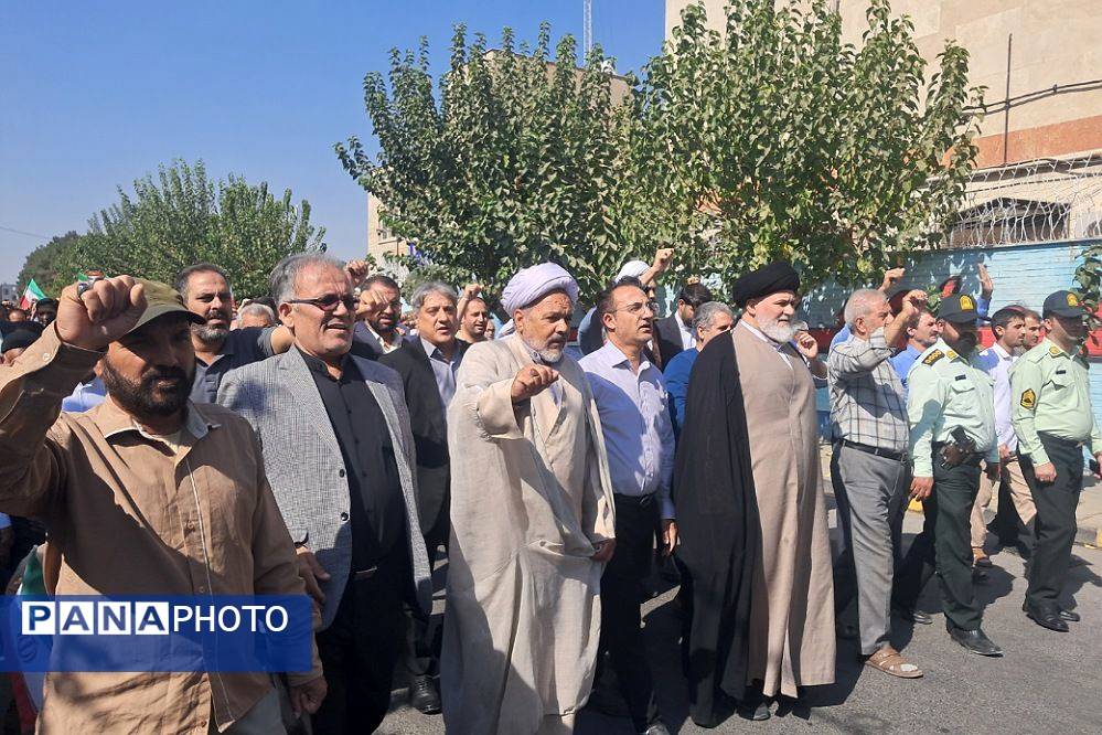 همبستگی مردم ولایتمدار نسیم‌شهر در راهپیمایی علیه رژیم صهیونیستی