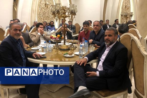 مراسم تقدیر از فرهنگیان نمونه در ناحیه 2 شهرری 