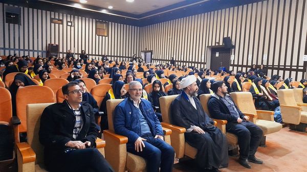 برگزاری همایش یاوران انقلاب و پیشتازان مقاومت ناحیه 3 کرج