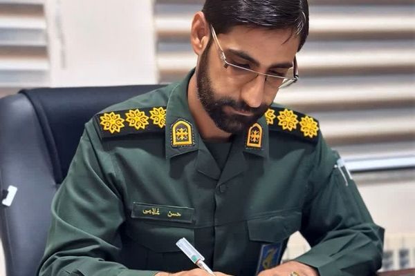 شهیدان، جان خود را فدای آرمان‌های بلند این سرزمین کردند و یاد و خاطره‌شان همواره در دل ملت ایران زنده است