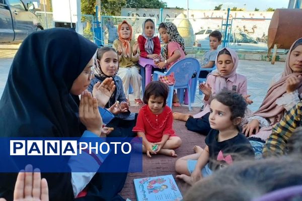 جشن غدیرخم توسط تیم‌های سحر هلال احمر در روستای زلزله‌زده محمدیه