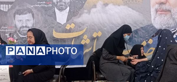 در سالروز شهادت شهید خدمت،میز خدمت در شهر نسر برپا شد