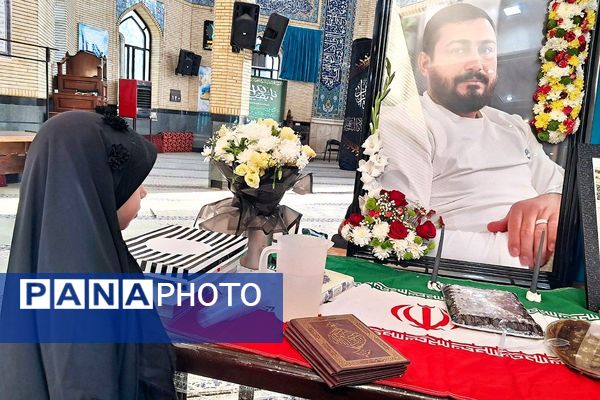 مردم ملارد در سوگ شهید بهزاد کاشفی،شهید مدافع وطن 
