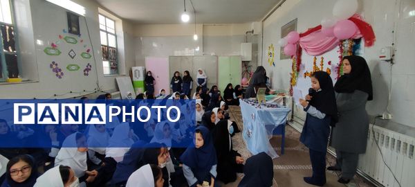 جشن ولادت حضرت فاطمه زهرا (س) و روز مادر در دبستان شهید احمد خاقانی شهرستان شیروان