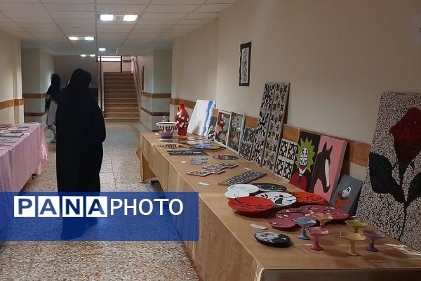 بازدید دانش‌آموزان پایه نهم آموزشگاه دخترانه پاکان،ملارد از هنرستان‌های طوبی، کبری زرگران و نور