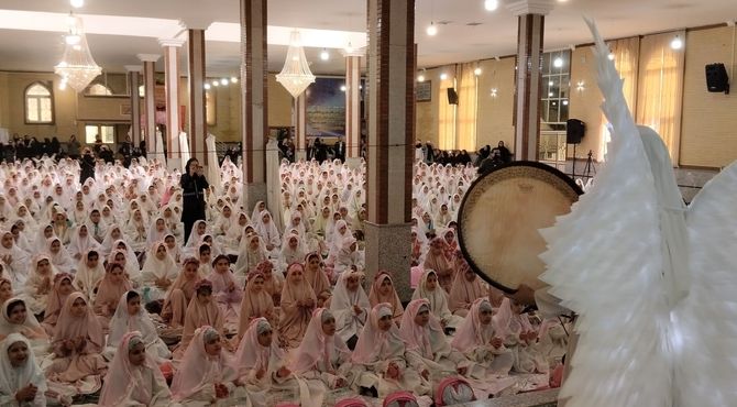 جشن بزرگ عبادت دختران کلاس سومی ناحیه سه شیراز 