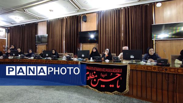 نشست خبری مدیرکل آموزش و پرورش استان اصفهان 