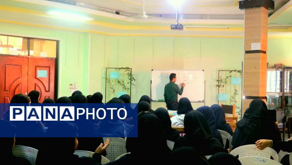 برگزاری کارگاه خبرنگاری در هنرستان بعثت