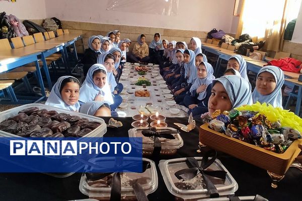 طنین نوای عشق و عزا؛ مراسم عزاداری دهه دوم فاطمیه در مدارس بهارستان‌دو