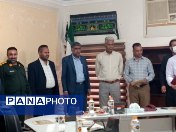 فرمانداری حاجی‌آباد و قلم‌های امید نگاهی به آینده رسانه و توسعه در سایه روز خبرنگار