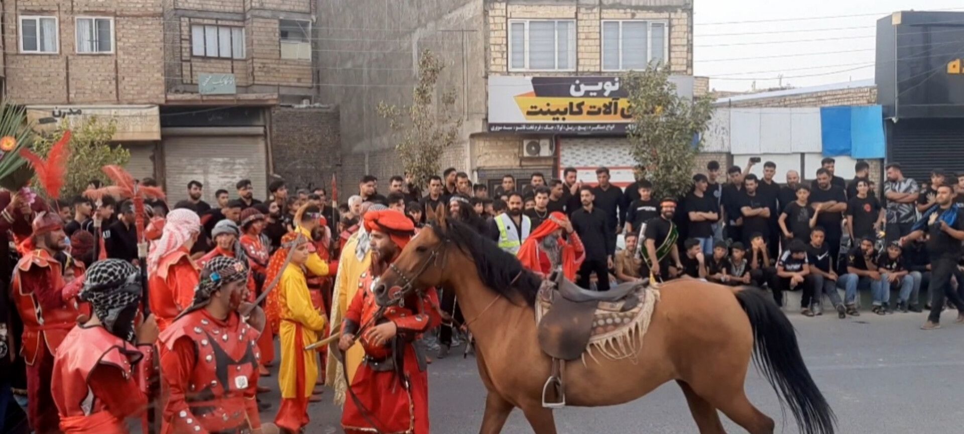 برگزاری مراسم تعزیه‌خوانی در منطقه نیروگاه قم