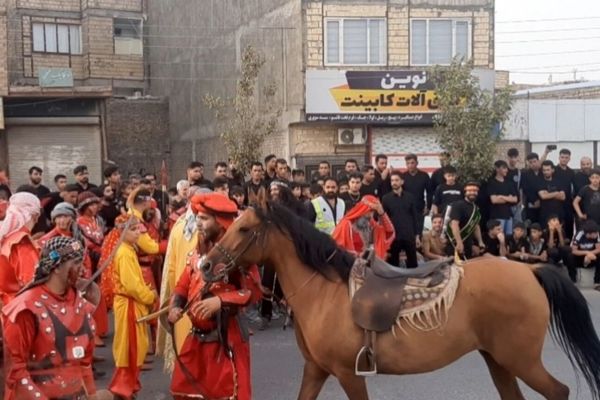 برگزاری مراسم تعزیه‌خوانی در منطقه نیروگاه قم