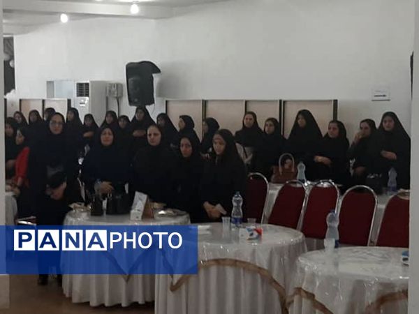 مراسم بزرگداشت روز معلم در میناب 