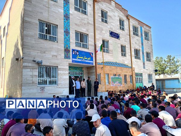روایتی از دفاع مقدس در دل دبیرستان میثاق کاشمر