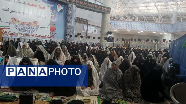 نماز جمعه سدی محکم در برابر دشمن