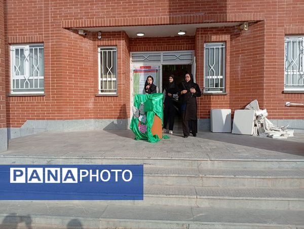مراسم زنگ مهر در دبیرستان مشکات