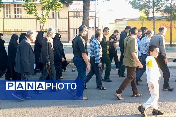 همایش پیاده‌روی خانوادگی به پاسداشت ایام الله دهه مبارک کرامت
