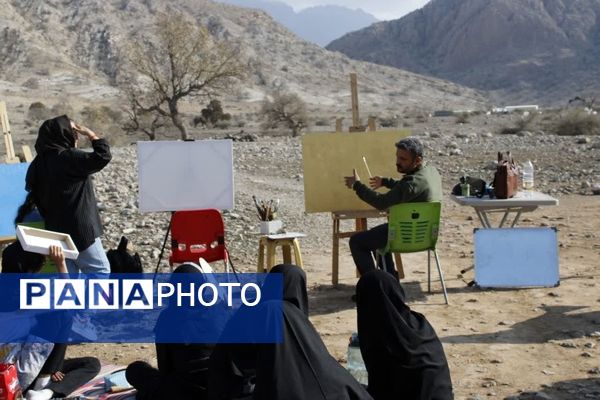 کارگاه آموزشی طراحی و نقاشی هنرستان فاطمه زهرا (س) در شهرستان گچساران