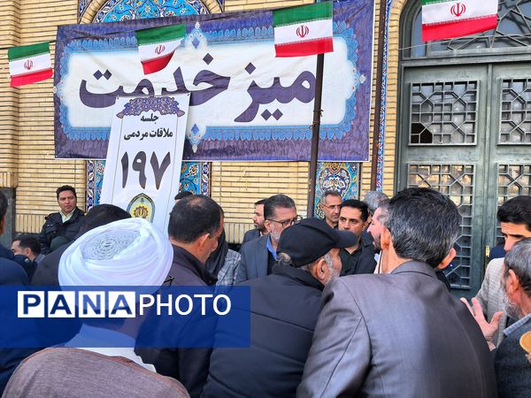 برپایی میز خدمت در نمازجمعه ملارد؛ حل سریع مشکلات مردم در حاشیه نمازجمعه