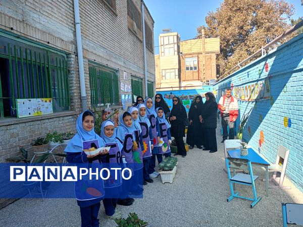  افتتاحیه پارک سلامت و آغاز به کار سفیران محیط یار  دبستان بنت الهدی صدر