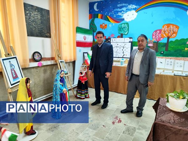 برگزاری اختتامیه جشنواره و نمایشگاه یلدایی کانون فرهنگی‌تربیتی روح‌الله در منطقه ۵