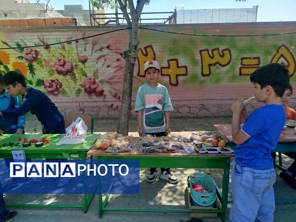 برگزاری بازارچه درون مدرسه‌ای در دبستان مبین شیروان