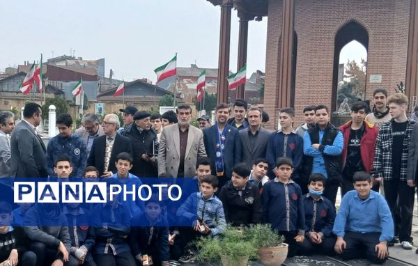 حضور پیشتازان گیلان در آرامگاه اسطوره مقاومت